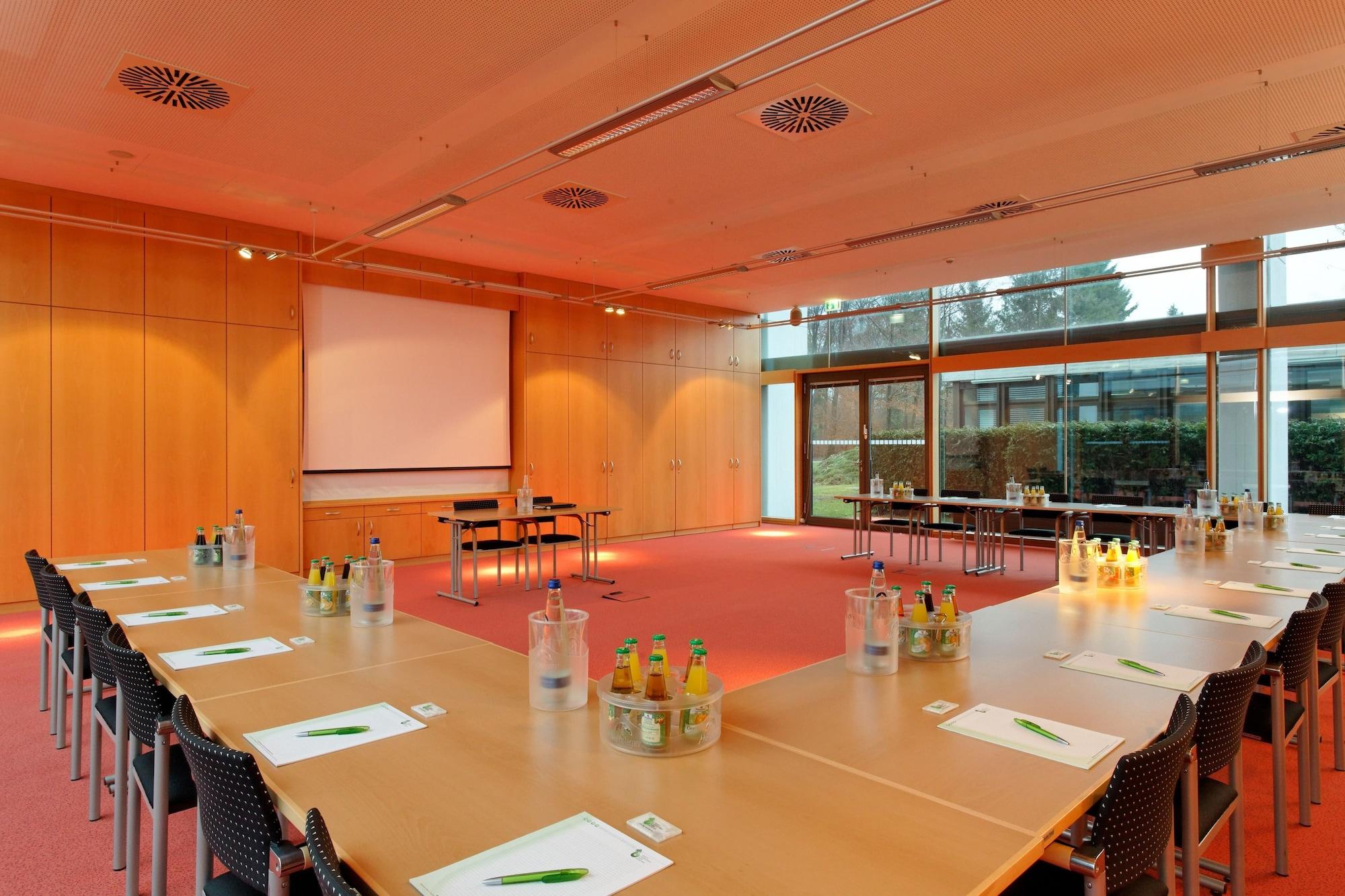 Hotel Bildungsblick Kirchseeon Exterior photo